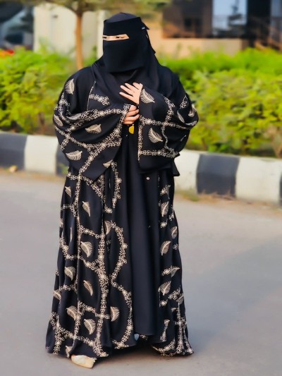 leaf abaya set