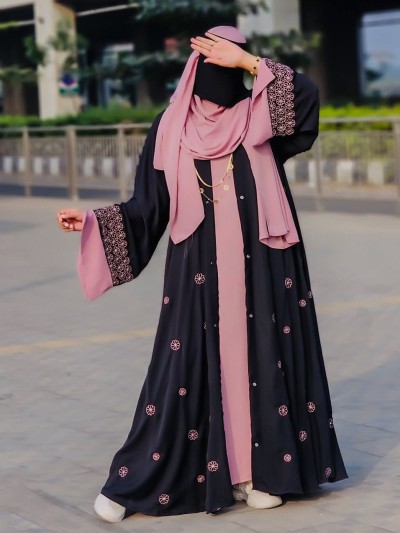 Noyen Tara Abaya